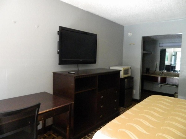 Travel Inn Atlanta image 6